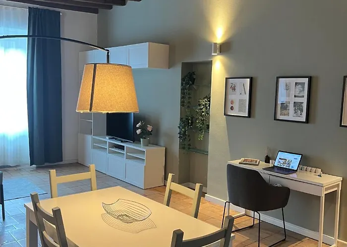 Navigli Darsena - Luxury With Balcony